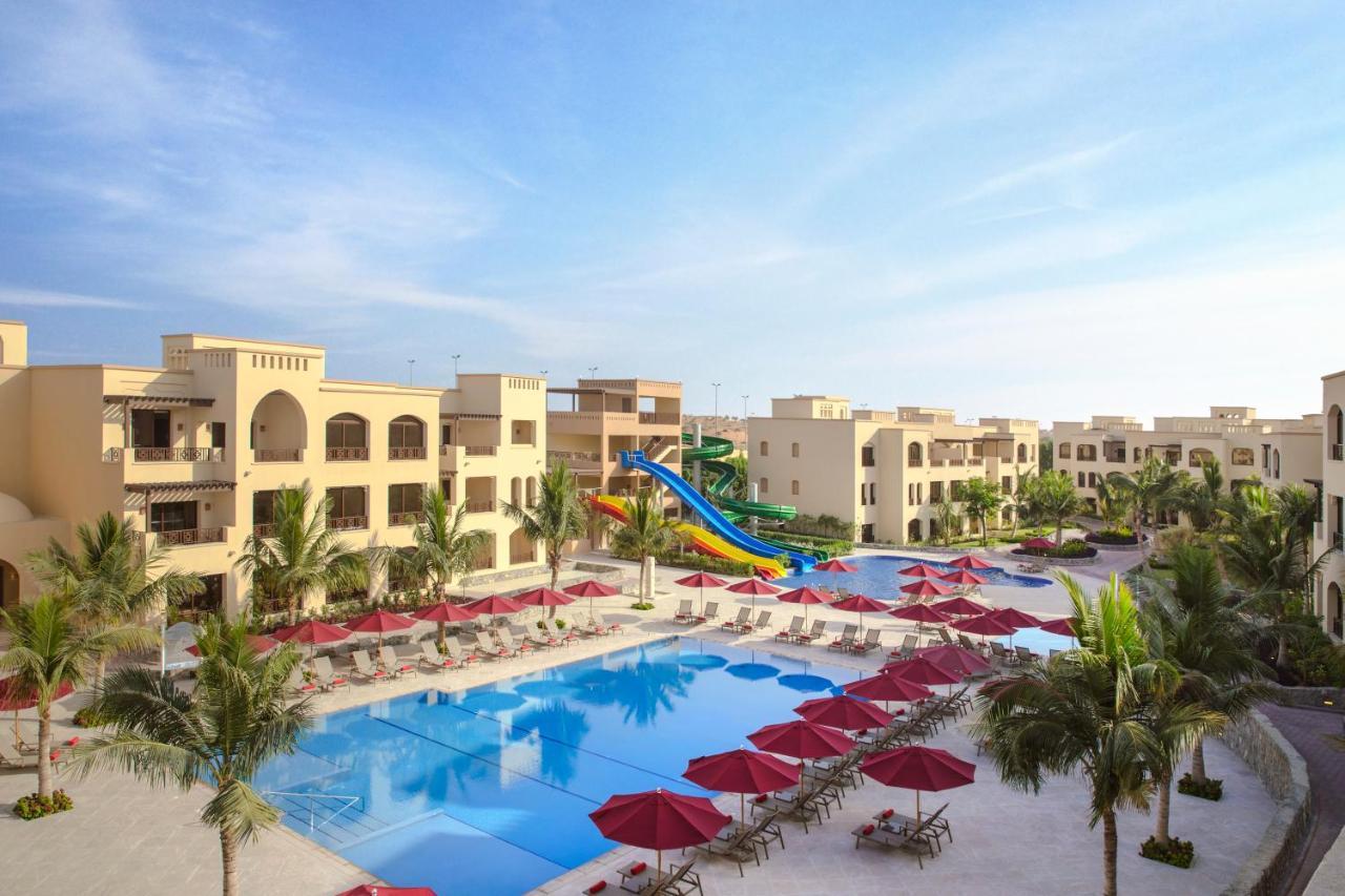 Pool View Room Twin Beds